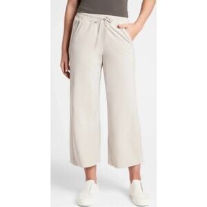 Athleta Avenue Wide Leg Crop Pant Abalone Size 26 Commute Work Travel Outdoors